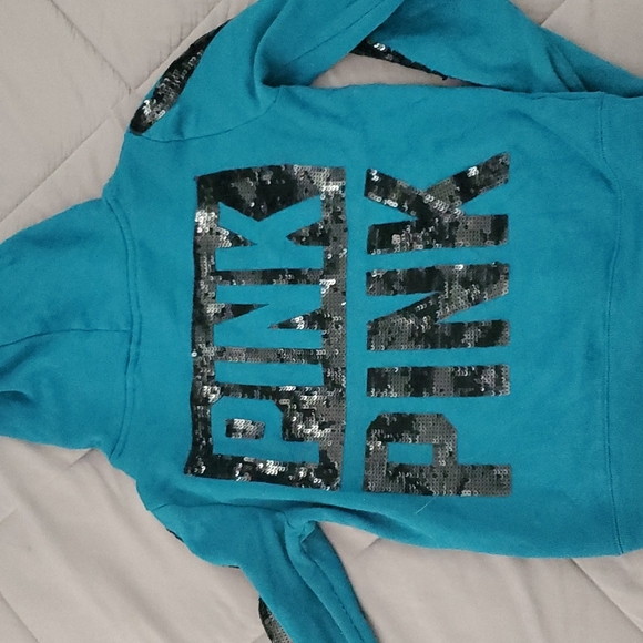 Pink sweater - Picture 1 of 4